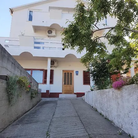 Comfort On The Daire Kali